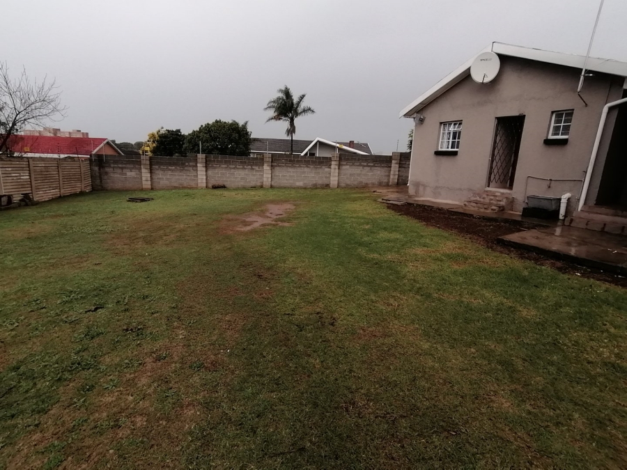4 Bedroom Property for Sale in Vanes Estate Eastern Cape